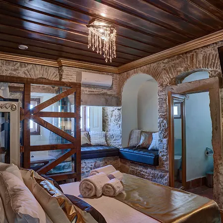 Solar Antigo Luxury 4*