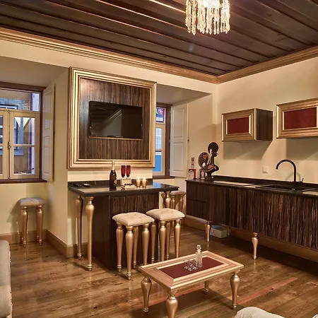 Solar Antigo Luxury 4*